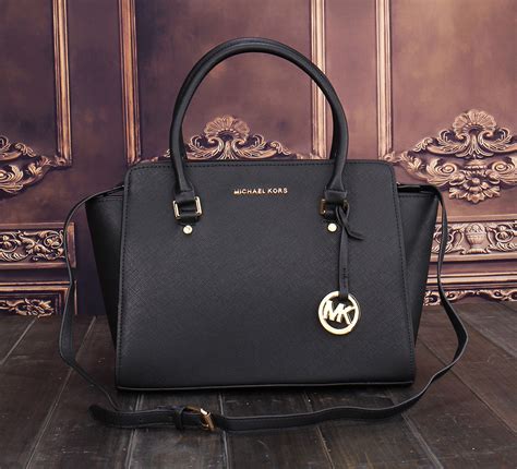 bolsas michael kors replicas para vender|Michael Kors bags official website.